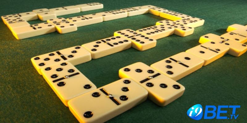 Hướng dẫn cách chơi Domino dành cho nhóm bạn đầy thú vị